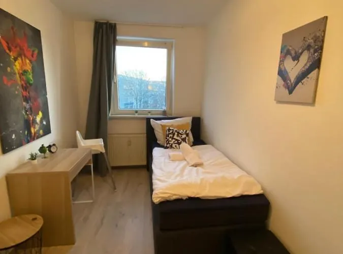 Blue Chili 16 Familienwohnung Nahe Uniklinik - Boxspringbett Balkon Wlan Lägenhet Magdeburg